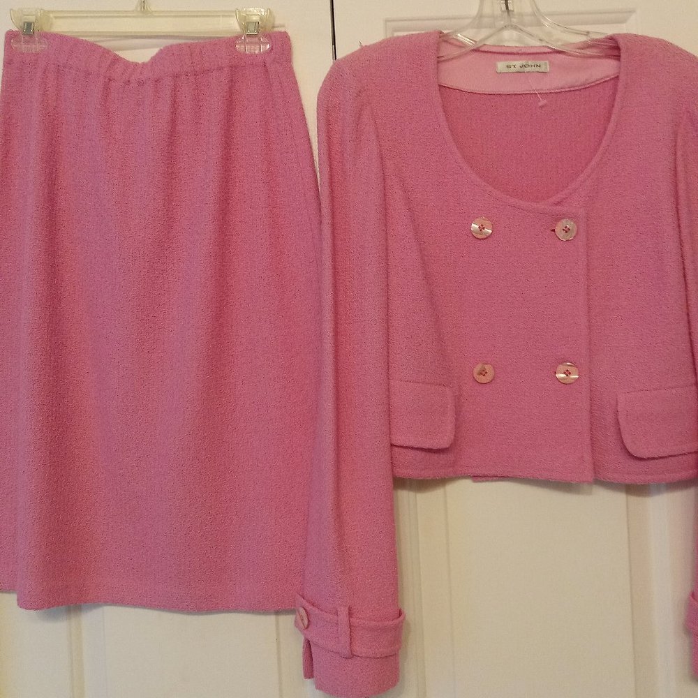 St John 2 PC Suit